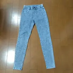 uniqloウルトラストレッチジーンズ