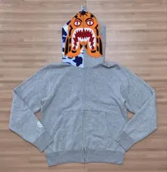 2026年最新】APE KAWS パーカーの人気アイテム - メルカリ