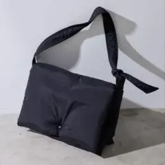 【美品】GALLARDAGALANTE Hoaw.パフィーショルダーバッグ　黒