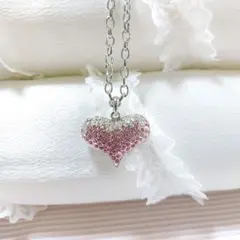 スワロフスキー社製　ぷっくりパヴェハートネックレス