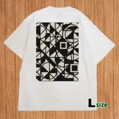 ハイクオリティー Tシャツ バックプリント L モノクロ 幾何学模様 クール