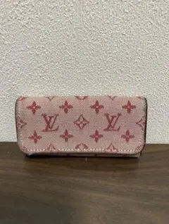 ルイヴィトン　キーケース　希少　モノグラムミニ　チェリー　ピンク