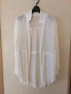 薄手　透け感あり　シャツ　羽織り物　夏