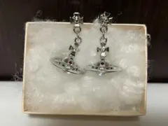 ヴィヴィアンウエストウッド　タイニーオーブピアス　シルバー　廃盤