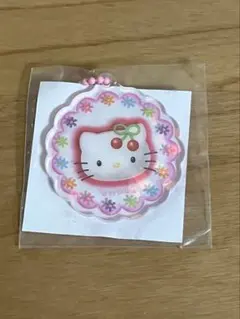 サンリオ　キラキャラミニチャーム　ハローキティ　キーホルダー　いちご新聞