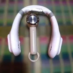 ホワイト ネックファン ハンディファン、ネックファン、ヒンヤリ、暑さ対策