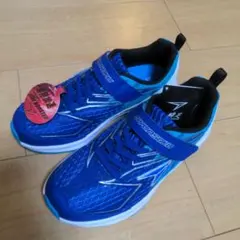 《新品》俊足 スニーカー 21.5cm ブルー