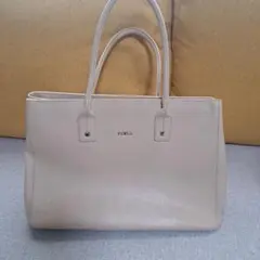 FURLA ベージュ トートバッグ