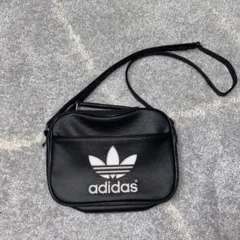 adidas ショルダーバッグ