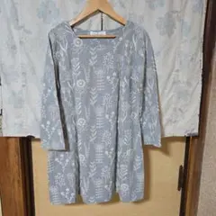 TABASA Pitchoune 花柄刺繍 八分袖チュニック グレー綿100％のサムネイル