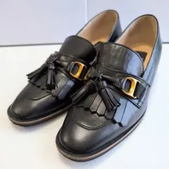 【美品】ランバンコレクション タッセルモチーフ フリンジ ローファー 24.0のサムネイル