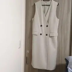 アイボリー ダブルブレスト ノースリーブベスト