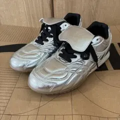 ニコアンド　サッカー風スニーカー