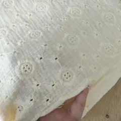 【在庫わずか♪】ダブルガーゼ ＊コットン刺繍レース生地 ＊ スカラップ