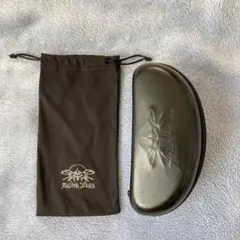 Black Flys サングラス ケース