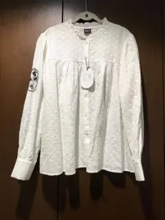 ☆新品☆eiπe ブラウスのサムネイル