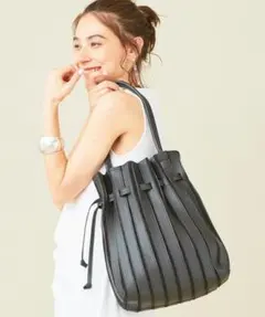 beauty&youth トートバッグ