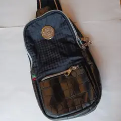 Orobianco ボディバッグ 黒　千鳥格子 クロコのサムネイル