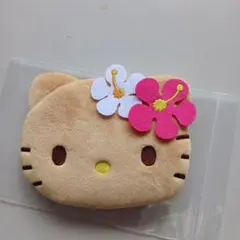 サンリオ　当りくじ　ハローキティ　日焼けキティ　顔型ポーチ