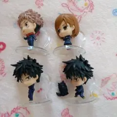 呪術廻戦　伏黒恵　玉犬　虎杖悠仁　釘崎野薔薇　ミニフィギュア　ガチャ　4体セット