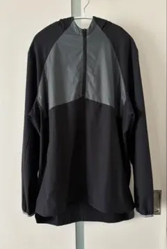 adidas フード付きウィンドブレーカー ハーフジップ　メンズM