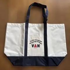 新品未使用　VAN トートバッグ ホワイト/ネイビー