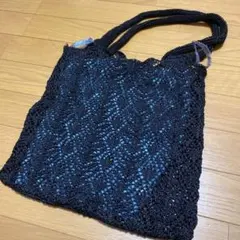 黒の編み込みトートバッグ