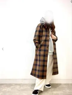 GU チェックバルカラーロングコート