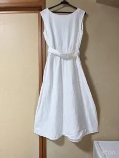NATURAL BEAUTY ノースリーブワンピース ホワイト Mのサムネイル