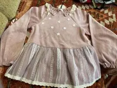 スーリー　ピンク色フリル付きトップス