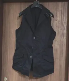 ブラック ノースリーブ ベスト