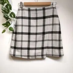 UNIQLO　ユニクロ　ウール混合　巻きスカート風　ミニスカート