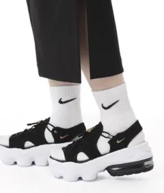 Item thumbnail for item 8c41ca58-5bd8-4891-b174-0d63f022b5ae