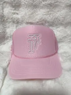 ピンク 刺繍ロゴ トラッカーキャップ