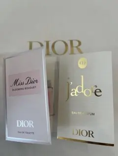 DIOR 香水サンプル 2種類セット巾着付き