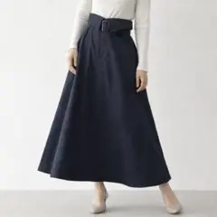 センスオブプレイス【36】ハイウエスト フレアロングスカート ベルト付き 濃紺