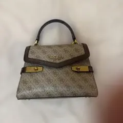 GUESS ハンドバッグ モノグラム柄 ブラウンのサムネイル