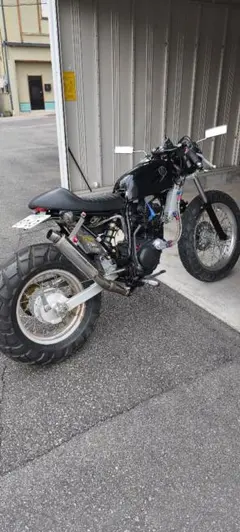 tw200