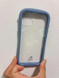 iPhone16e スマホケース　iFace 水色　使用3日のみ