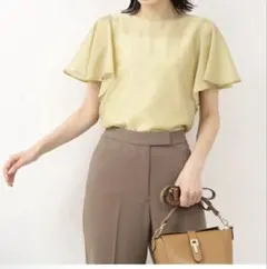 バック釦ラッフルブラウス NATURAL BEAUTY BASIC フレア袖のサムネイル