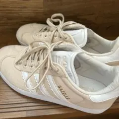 adidas GAZELLE スニーカー　23センチ