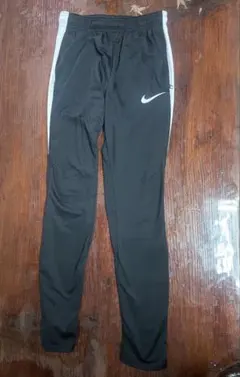 ジュニア　Nike DRI-FIT ブラック ジャージパンツ M