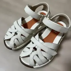fitflop ホワイトサンダル レディース　足に優しい靴　【新品未使用】のサムネイル