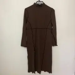 タグ付き未使用長袖 ロングワンピース ブラウン