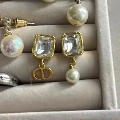 Christian Dior CDロゴ パール ピアス 片耳用 - メルカリ