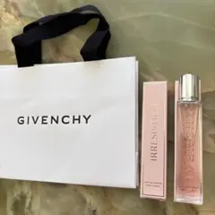 新品オーデパルファムGIVENCHY IRRESISTIBLE ギフトバッグ付のサムネイル