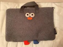 iPadケース ボア素材 キャラクターデザイン グレー - メルカリ