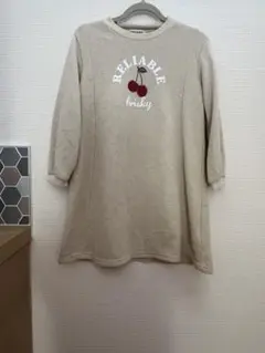 SHOO.LA.RUEベージュ 長袖スウェットワンピース チェリー