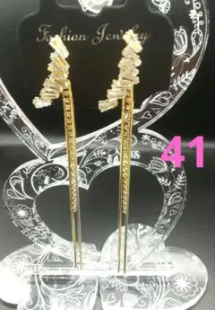 ゴールドチェーンクリスタルピアス