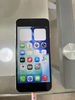 Apple iPhone SE 2ホワイト
